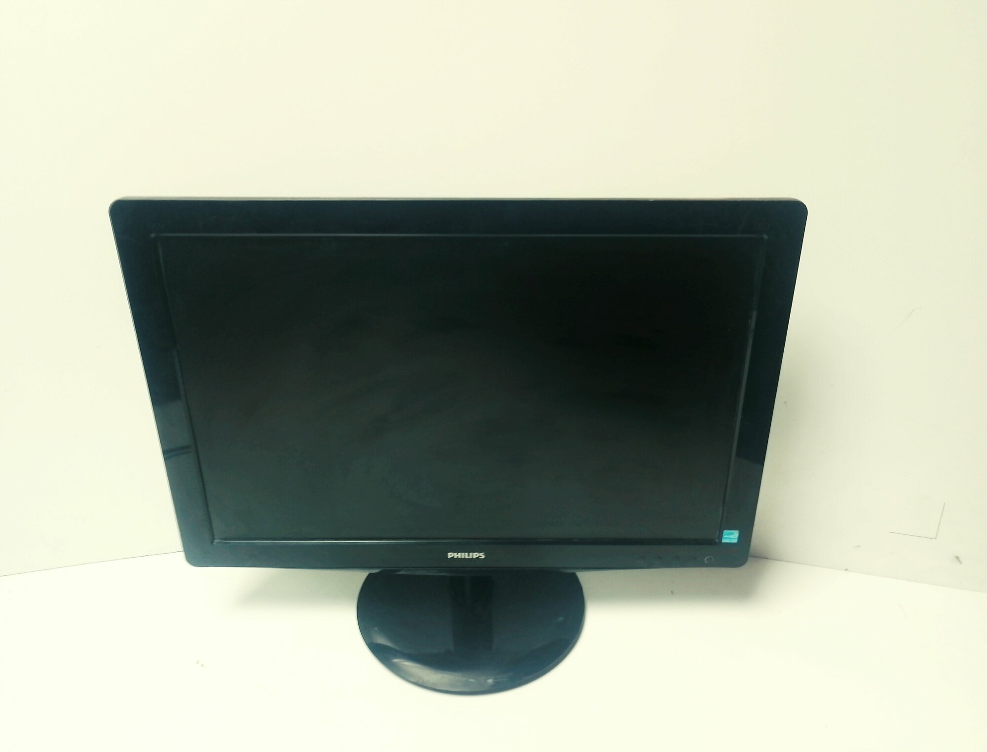 19" ЖК монитор PHILIPS 190V3L, сильный засвет слева (LCD, 1440x900, D-Sub, DVI)