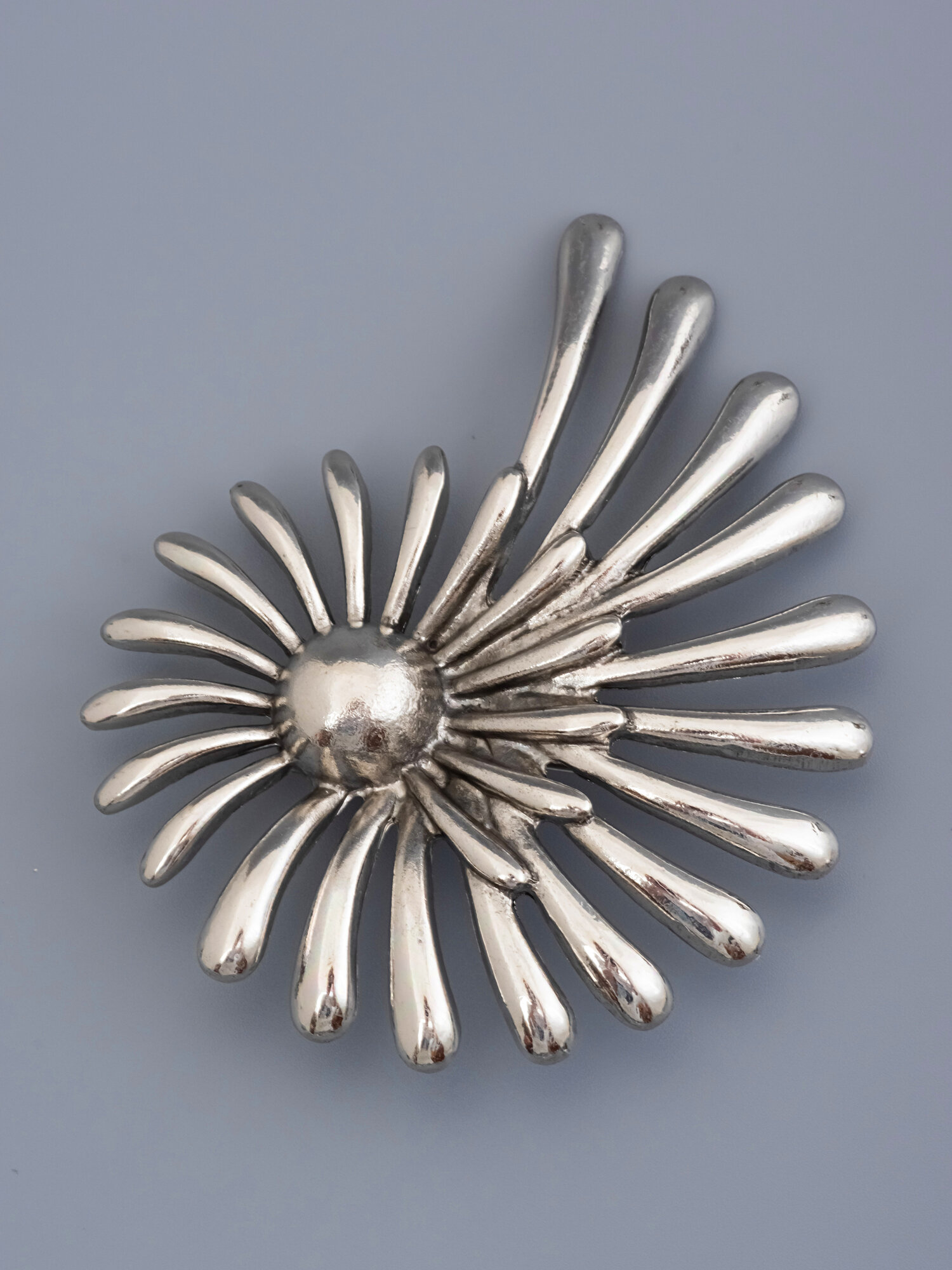 Брошь ЖемАрт, серебристый — фото 1