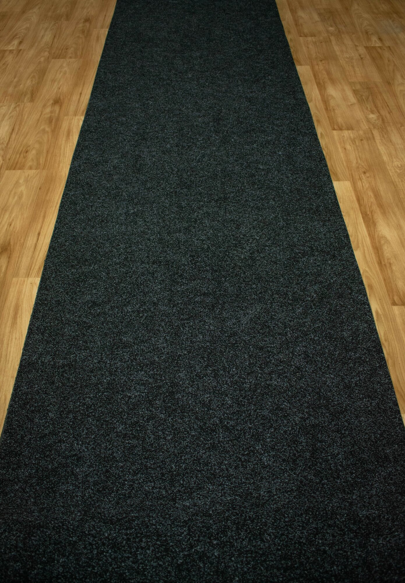 Ковровая дорожка на резине, ковролин на резине, придверный коврик, GENT, IDEAL, черный, 0.8*1 м (ковер, палас) - фотография № 1
