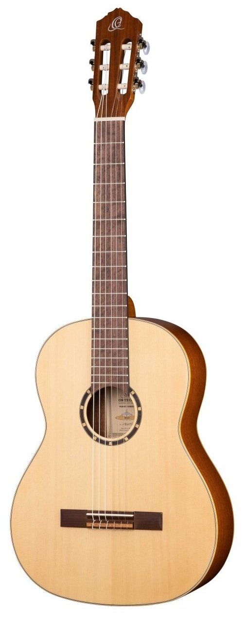 Ortega R121-4/4 Family Series Классическая гитара, размер 4/4, матовая, с чехлом