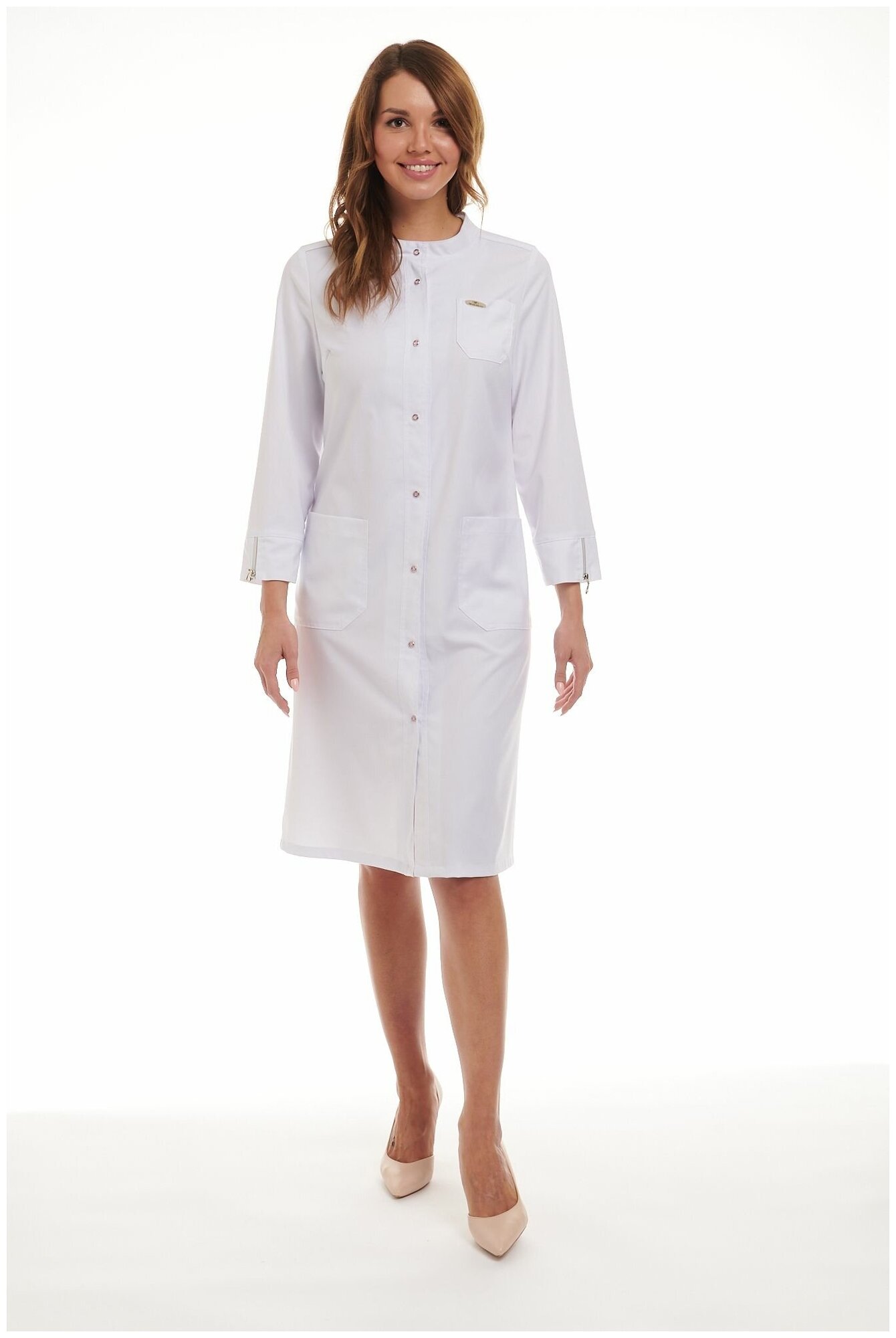 Медицинская одежда женская. Халат белый стильный с рукавом 7/8 на кнопках летний. Одежда медработников. Спецодежда для врачей. Форма медиков. Медодежда. Униформа мед персонала.