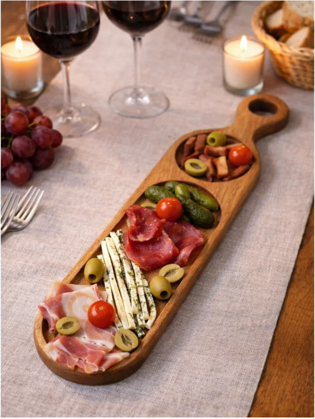 Менажница, доска деревянная для подачи мяса и закусок