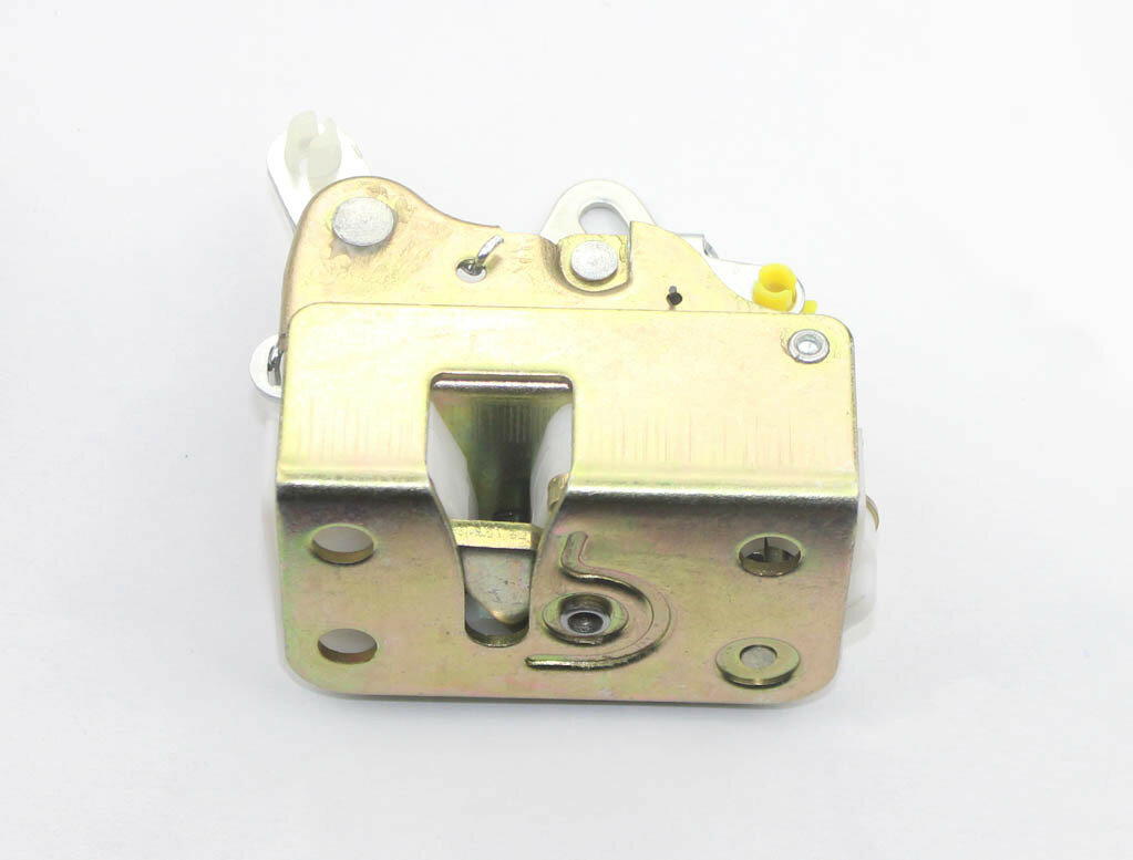 Блокировка замка двери кабины (Lock Block) для экскаватора Hyundai R150-9, R215-9, R225-9 — OEM замена