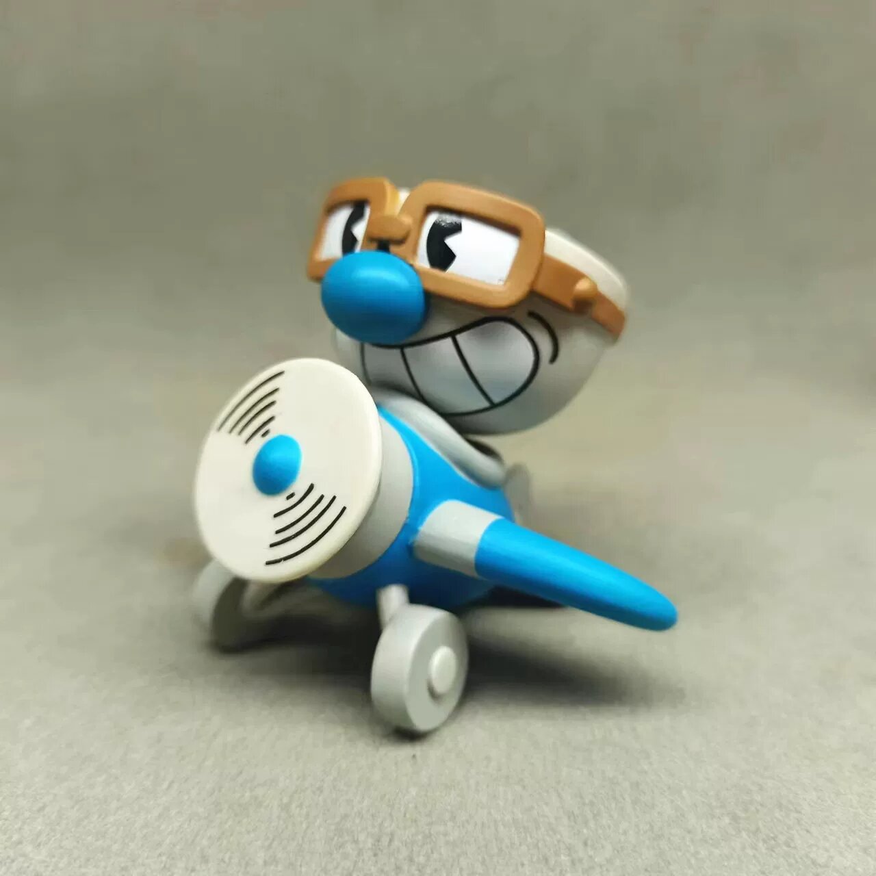 Funko Cuphead Mystery Minis Blind Box - Персонаж Синий Самолет, Неповрежденный, Гарантия от заводских дефектов