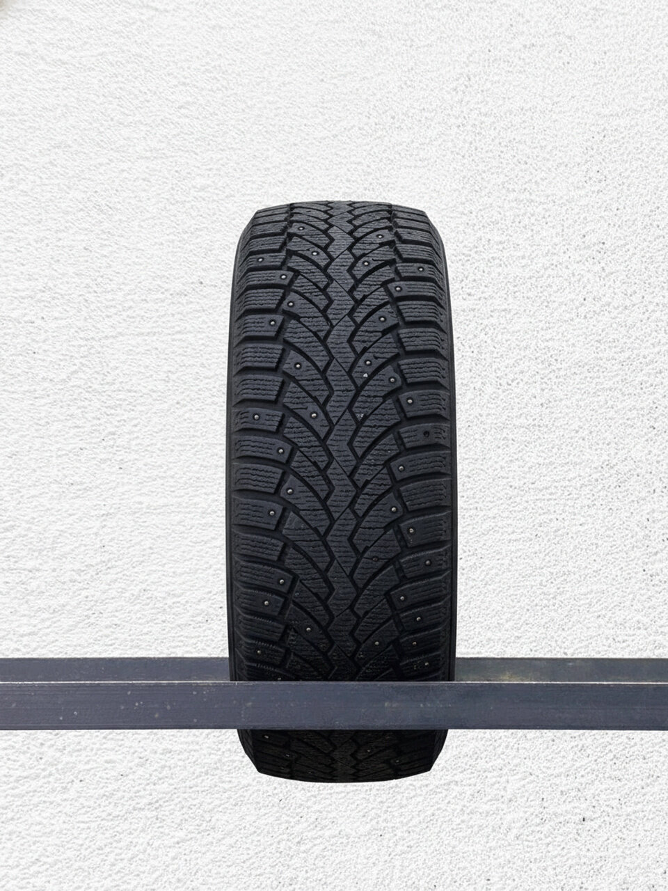 Зимние шины шипованные Formula Ice 205/60 R16 10% износ TSB033428