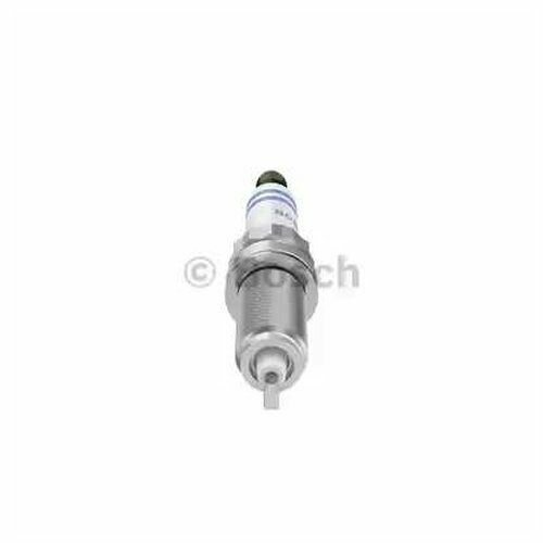 Свеча зажигания Bosch 0242145518 для BMW 1 серия E82, E88, F20, F21, 2 серия F22, F87, F23, 3 серия E90, E91, E92