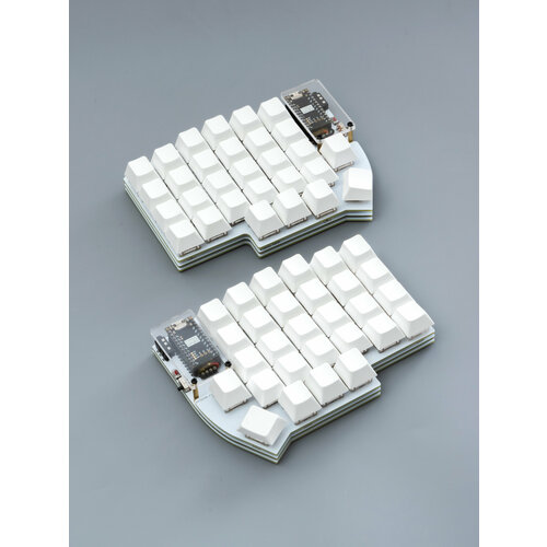 Lily58 Pro Bluetooth - беспроводная ортолинейная механическая сплит-клавиатура с LED-дисплеем свитчи EVO Purple 16899₽