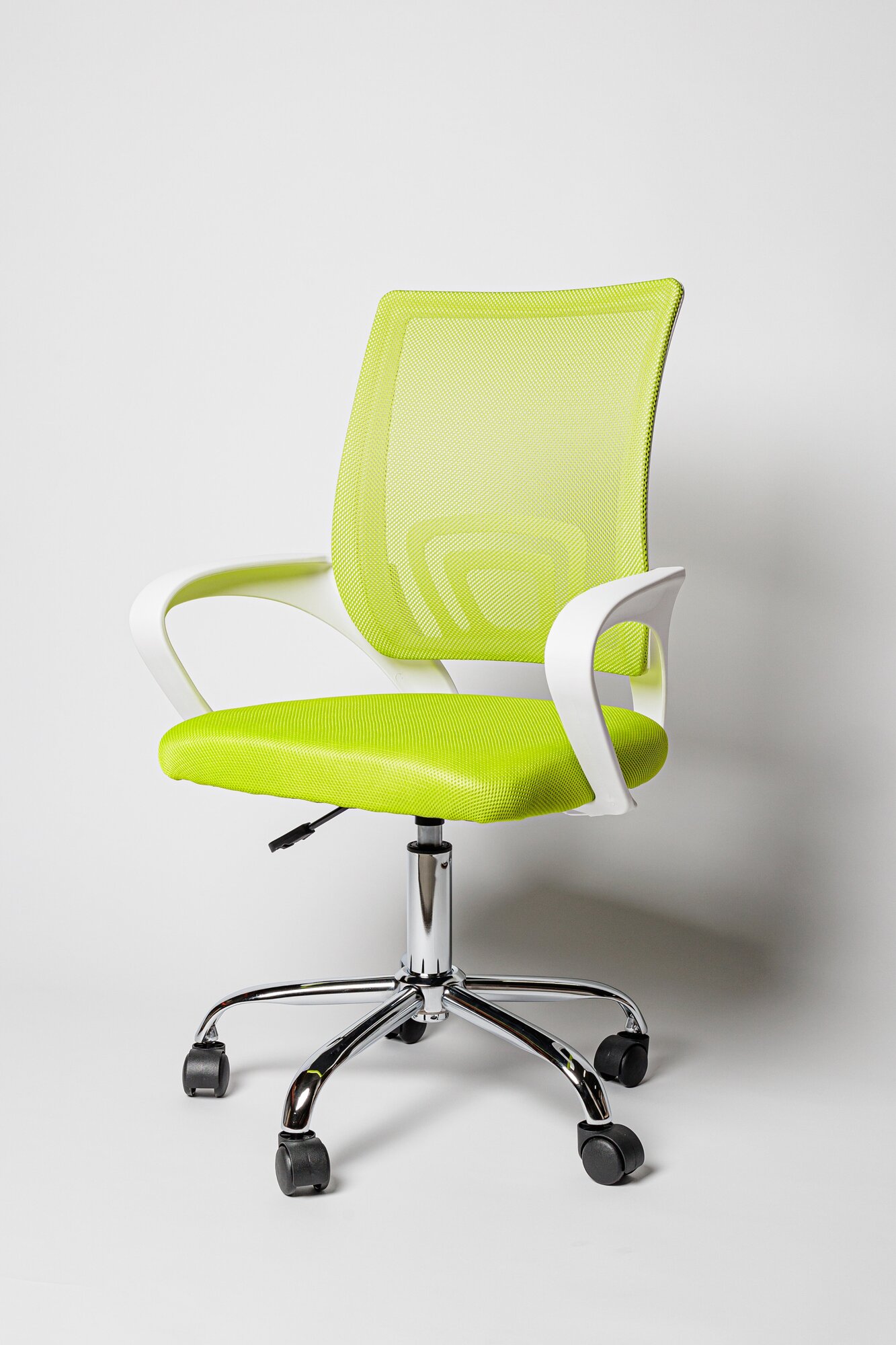 Кресло офисное на колесах BN-7166 Хром белый/зеленый