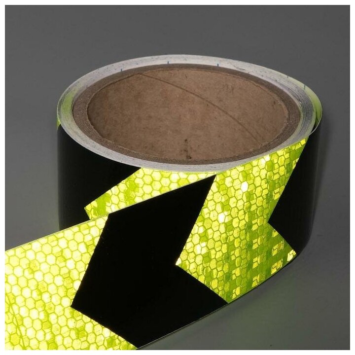 Светоотражающая лента, самоклеящаяся, черно-салатовая, 5 см х 5 м - фотография № 1