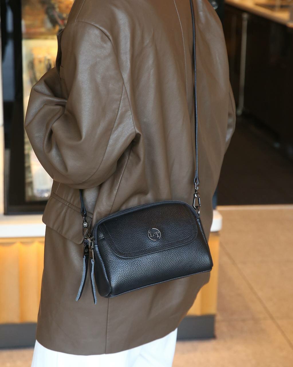 Сумка кросс-боди LANOTTI, фактура зернистая, черный — фото 1