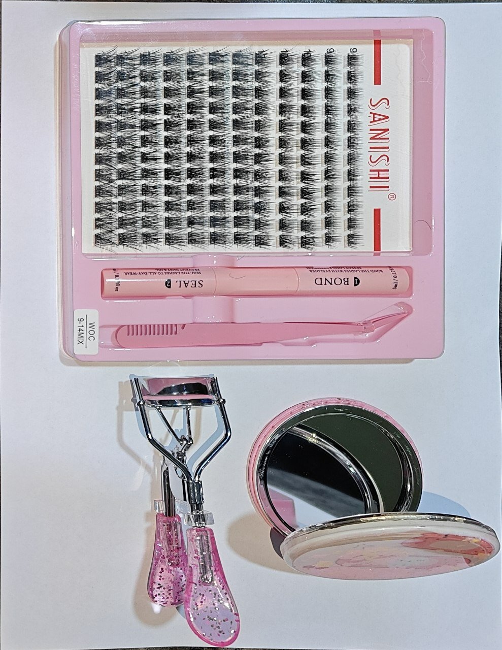 Саниши 3 в 1. Ресницы, зеркало, зажим 1) накладные ресницы с 3D-эффектом, с клеем для ресниц и расческой, чтобы украсить глаза 2) окно 3) зажим.
