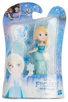 Кукла Hasbro Холодное сердце Маленькое королевство Эльза со снежинками, 8 см, C1190