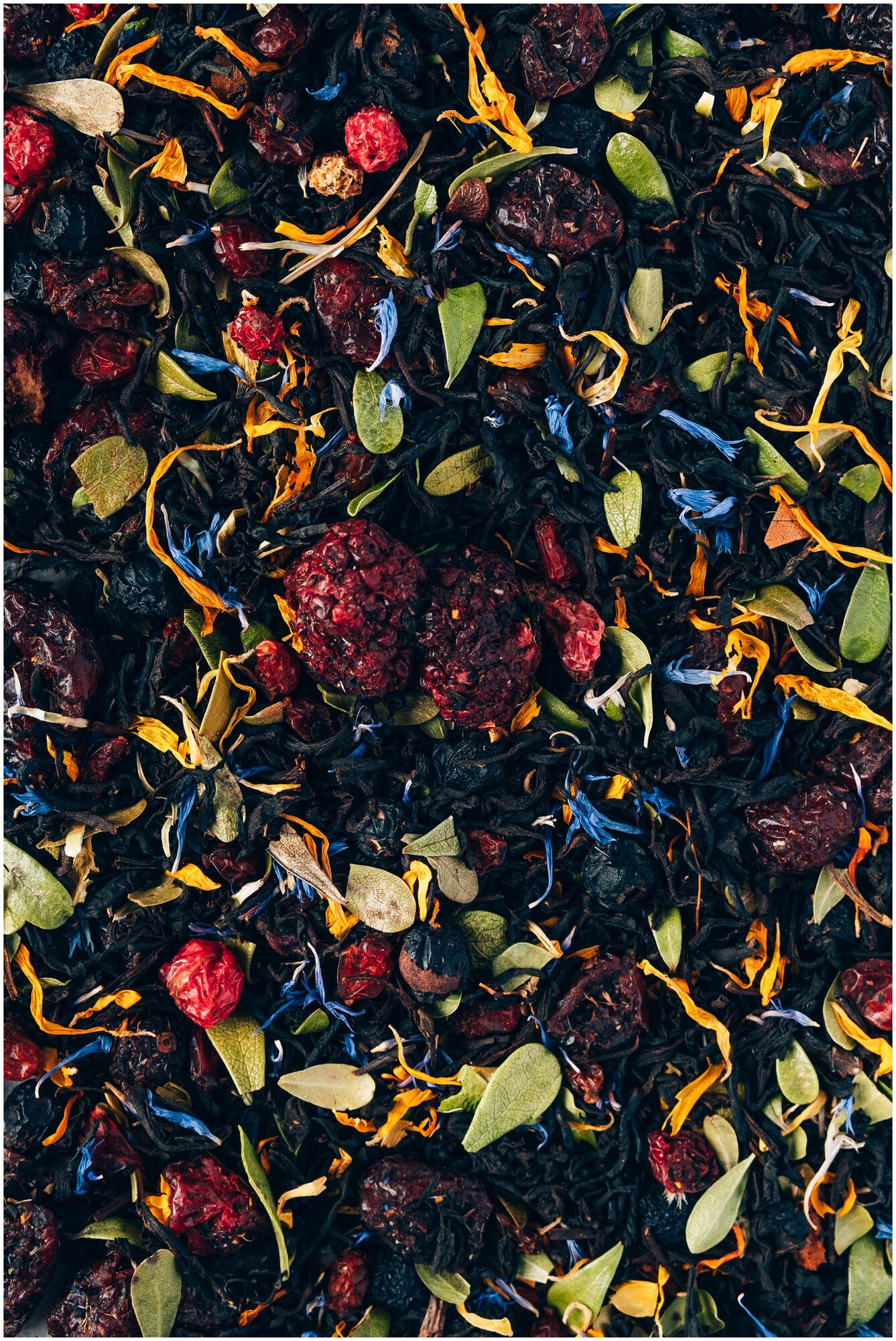 Чай черный крупнолистовой Таёжный сбор ягодный - фотография № 4