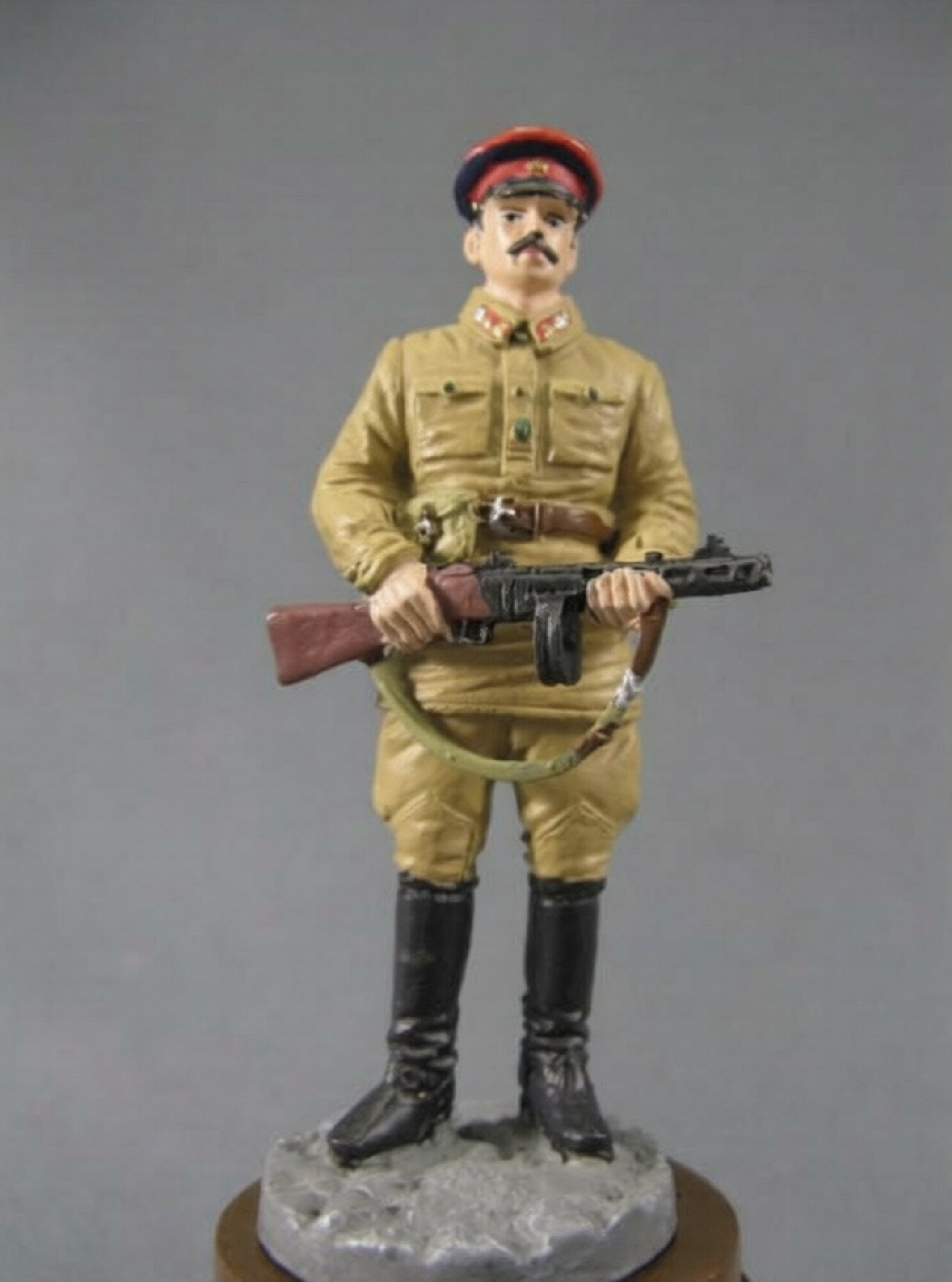 Оловянный солдатик Сержант войск НКВД, 1941-1943 гг.