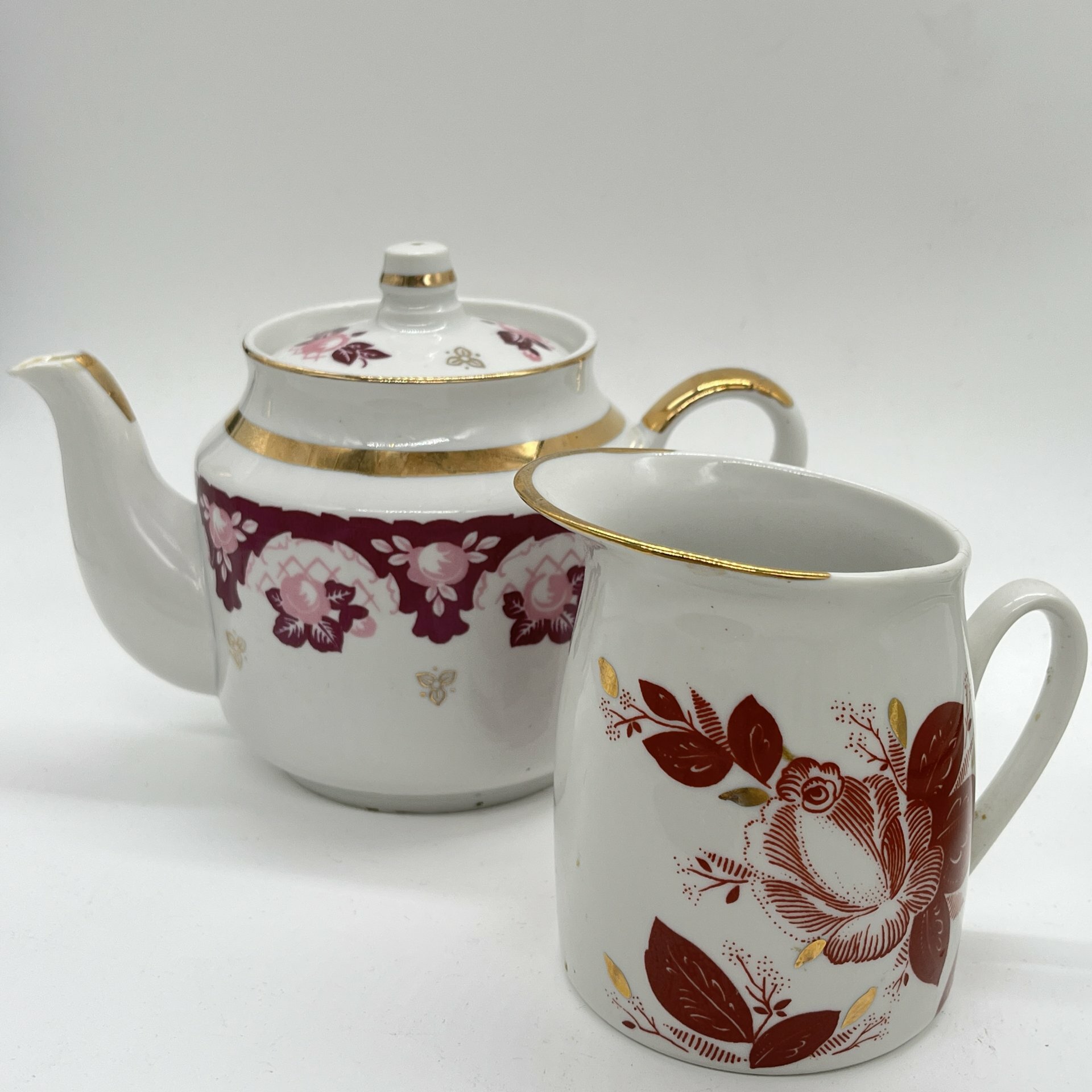 Набор из чайника и молочника с декором в виде роз (подбор), фарфор, деколь