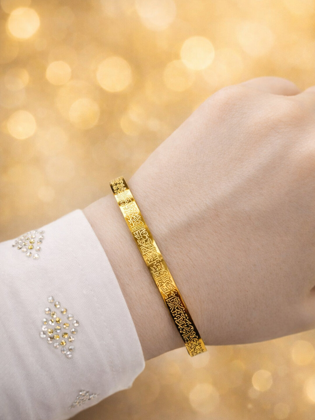 Жесткий браслет, металл