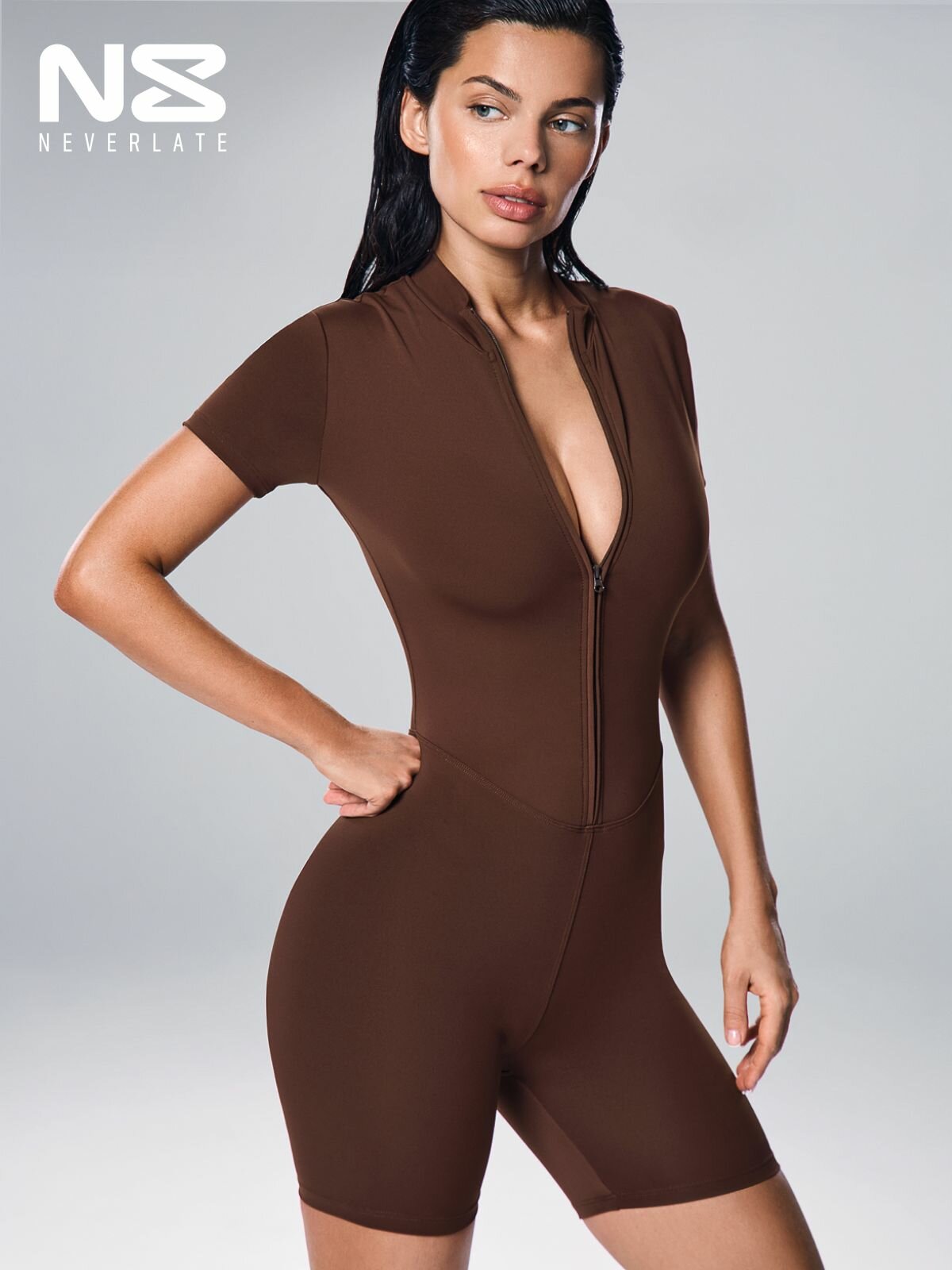 Комбинезон спортивный