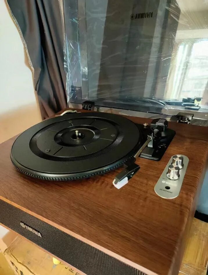 Эксклюзивный проигрыватель винила от YAMAHA