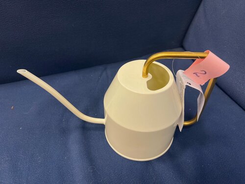 Изображение товара IKEA VATTENKRASSE (икеа ваттенкрассе) Лейка беж/зол 0,9л