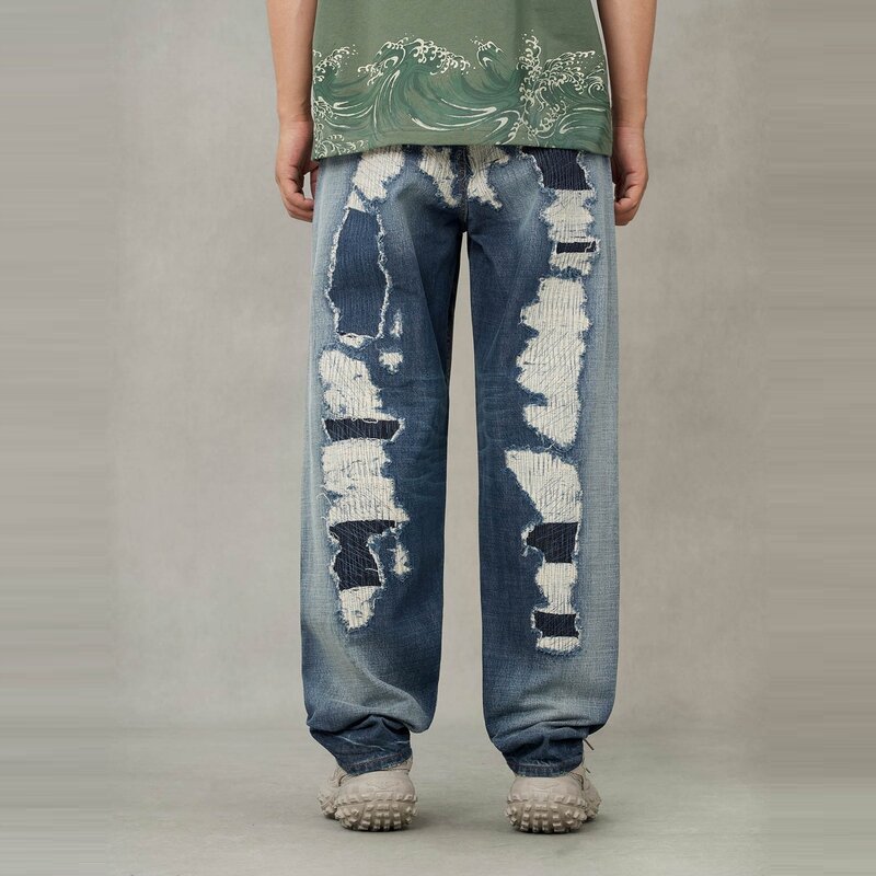Джинсы Evisu