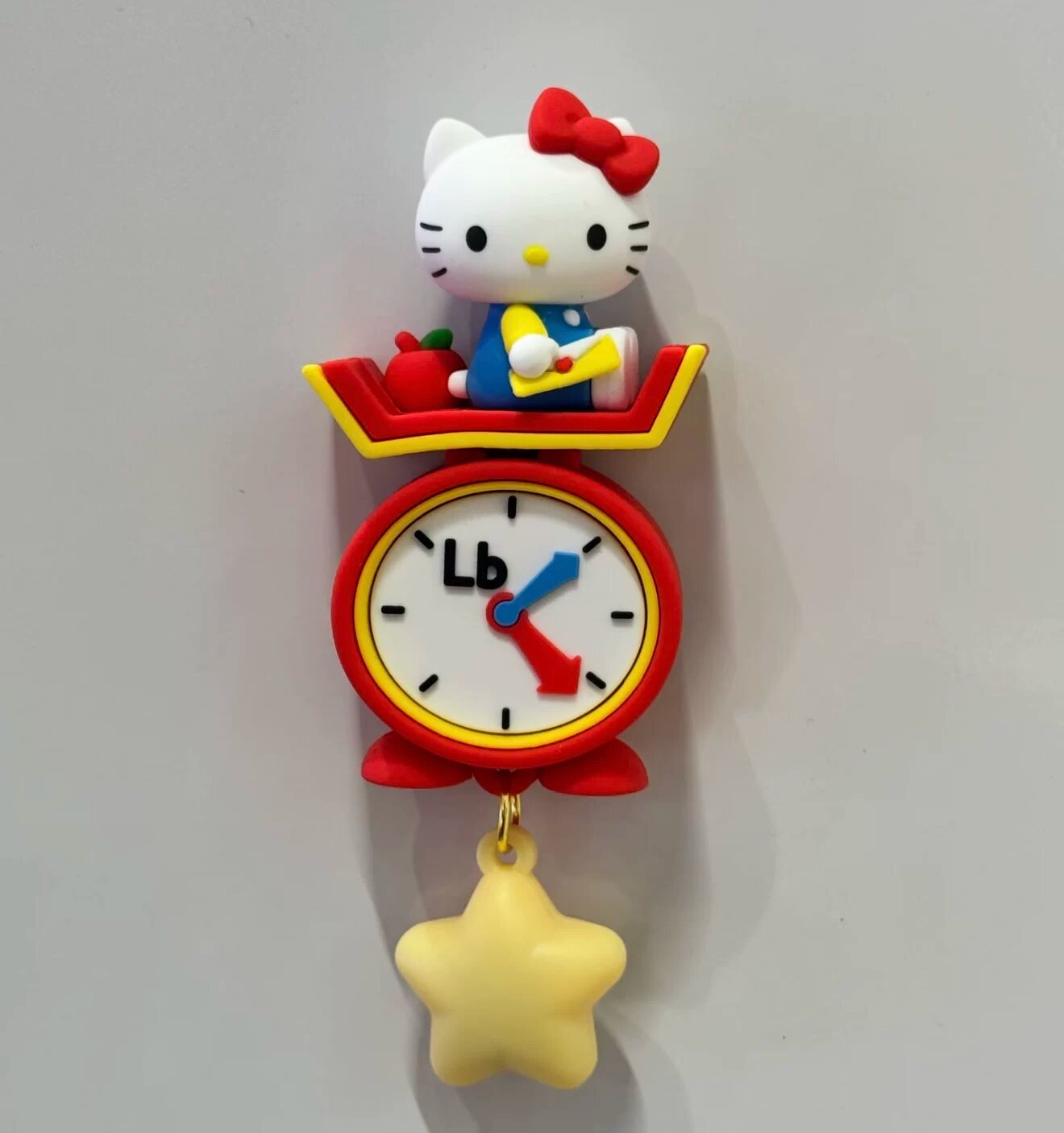 Магнит на холодильник Sanrio Ретро-ресторан, мини-весы, открытая, точная модель