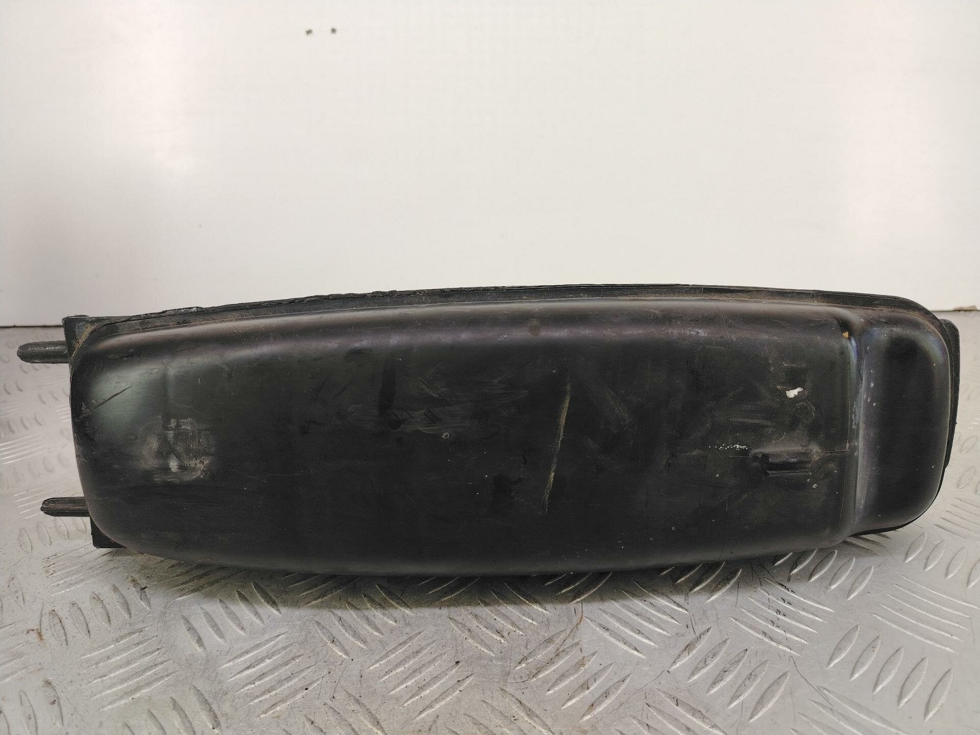 Резонатор воздушного фильтра Fiat Ulysse 2 2003 9630848380