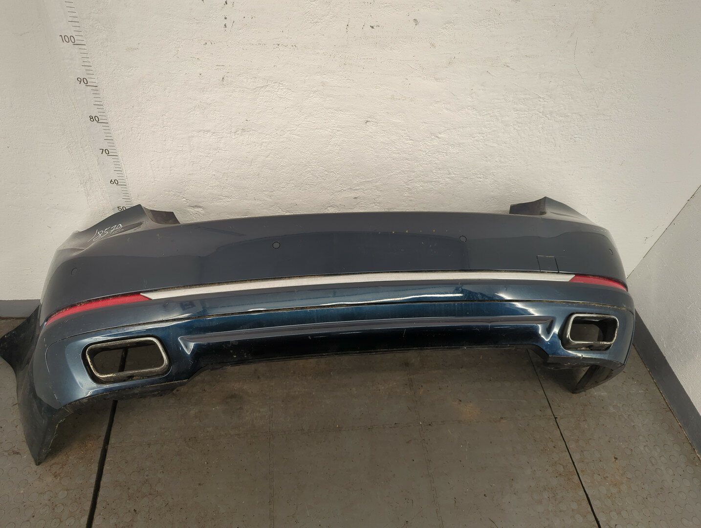 Бампер задний BMW 7 F01 Б/У