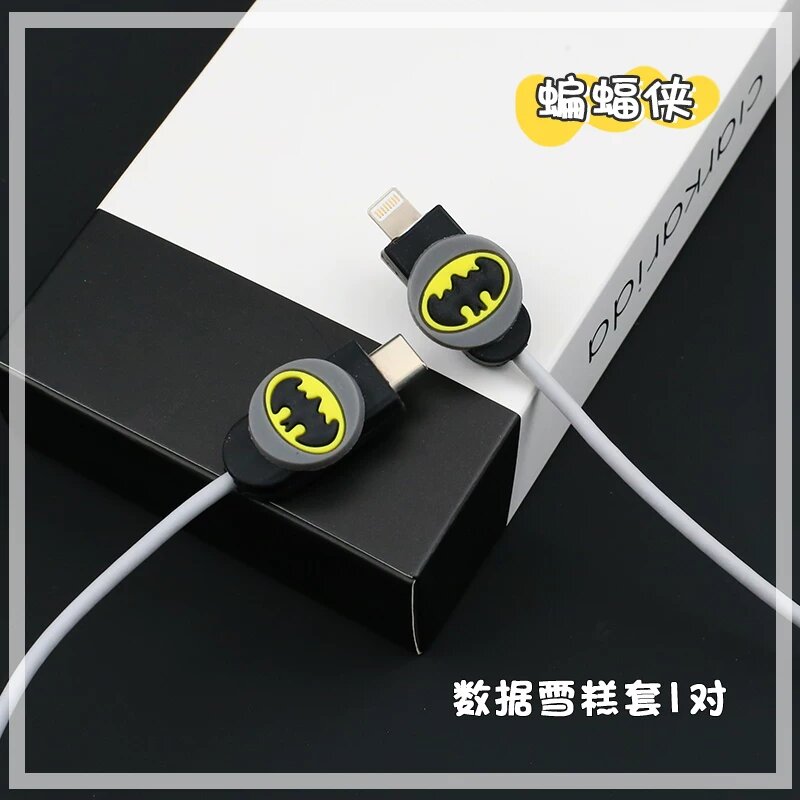 Чехол для зарядного кабеля iPhone с рисунком «Batman», комплект из двух штук, защита от изгиба и классический стиль
