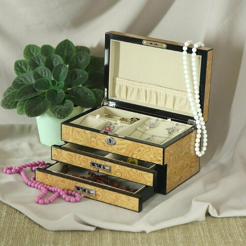 Шкатулка ювелирная 