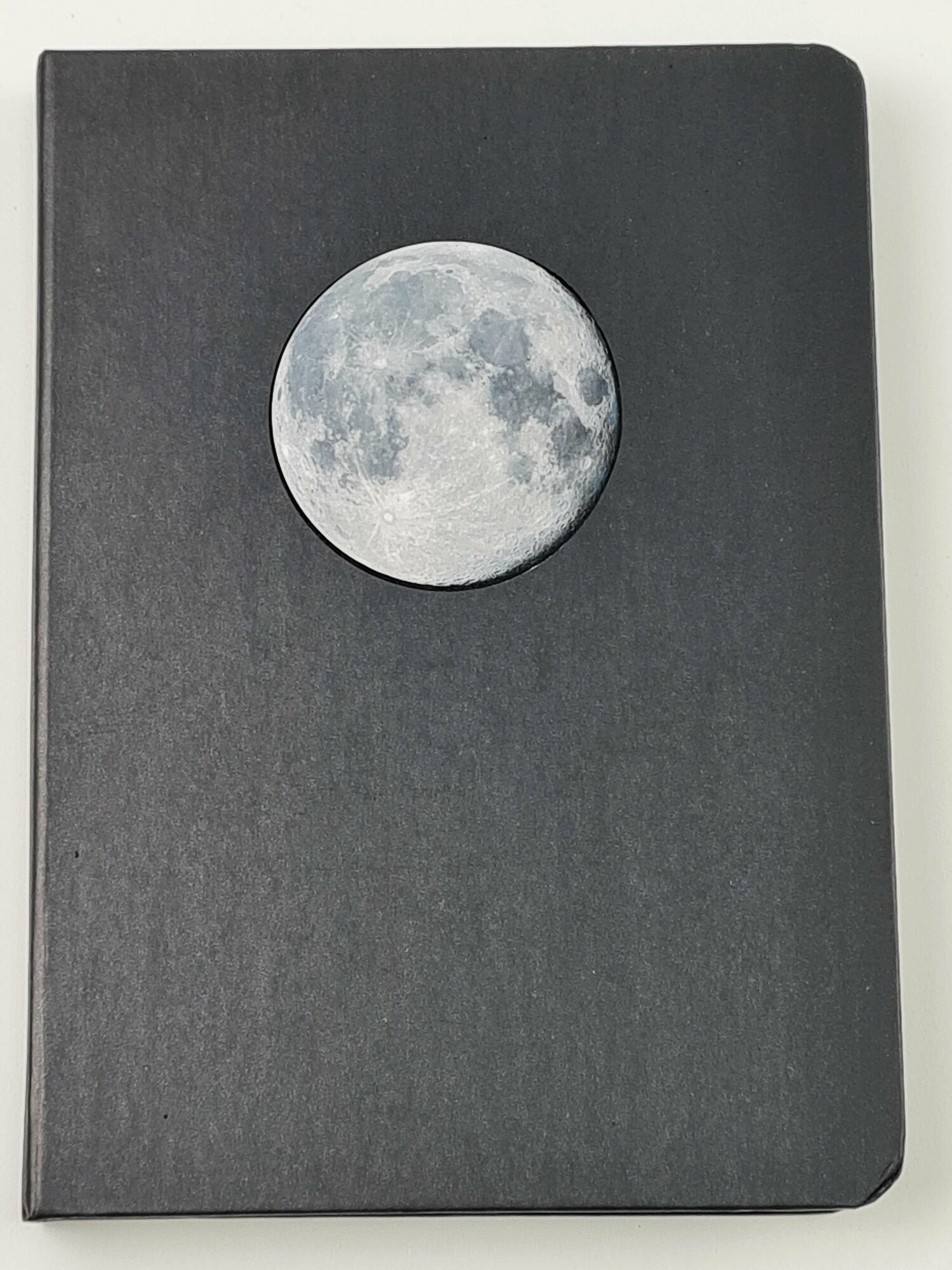 Блокнот Парад планет "Луна" 130х180*18mm 96 черн. листов