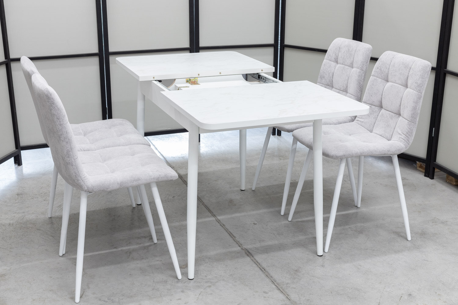Обеденная группа Ост Кватро, стол белый термопластик, 110(140)х70 см, обивка стульев антивандальная, моющаяся, антикоготь, цвет светло-серый - фотография № 9