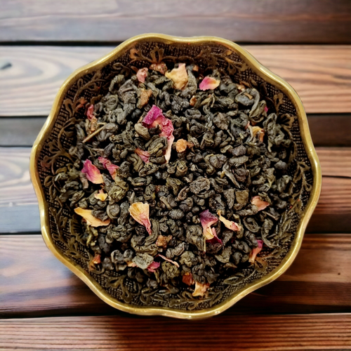 Зеленый чай Винтаж Клубника со Сливками листовой ароматизированный 100 грамм
