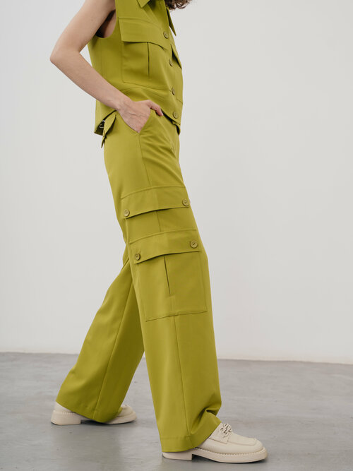 Брюки карго  Модный Дом Виктории Тишиной, свободный силуэт, повседневный стиль, карманы, размер 56, зеленый