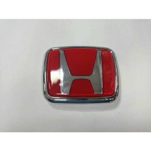 Эмблема Honda 73x60 мм красная глянцевая для решетки радиатора 700₽