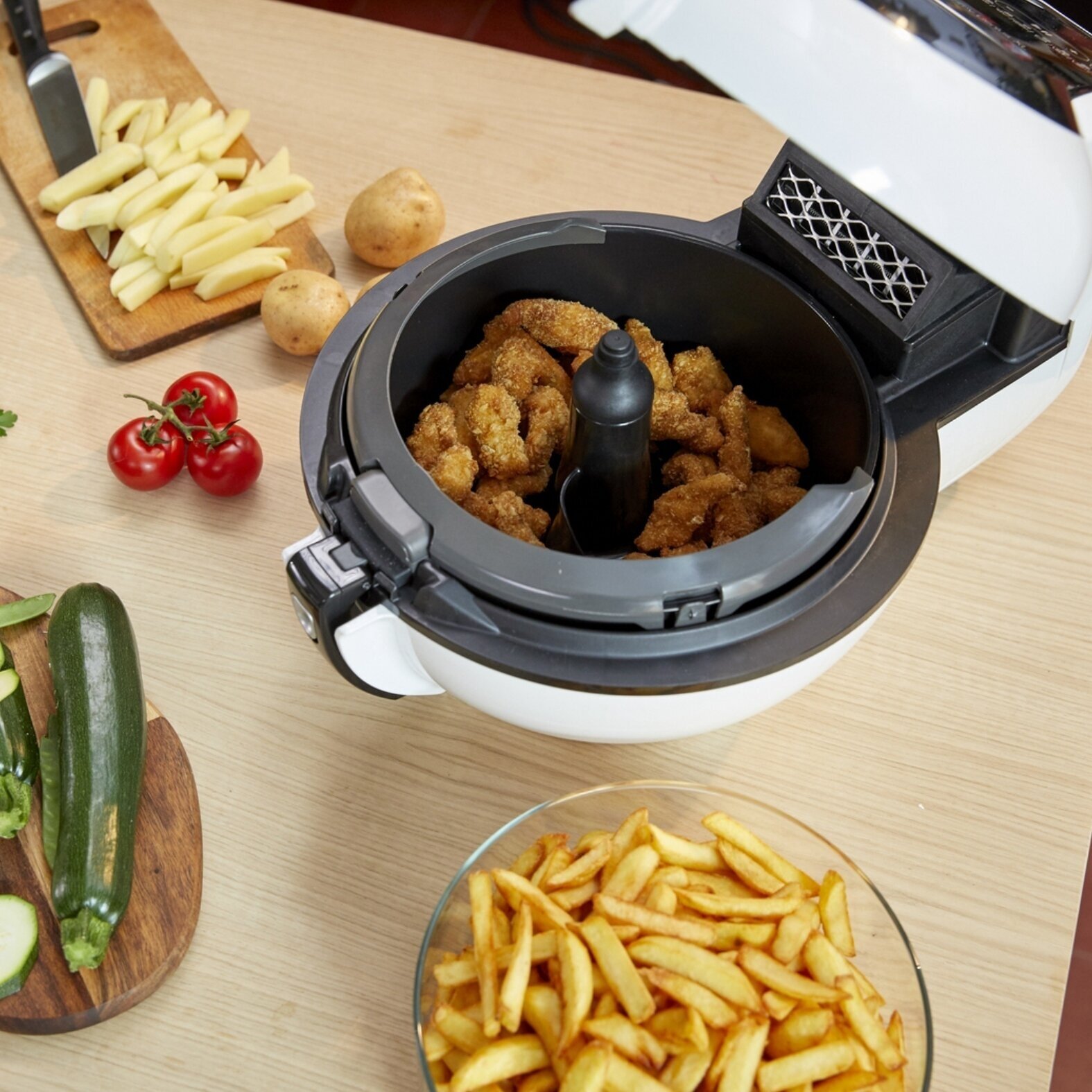 Аэрогриль Tefal ActiFry Genius FZ760030, 1350 Вт, 9 автоматических программам - фотография № 14