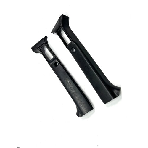 Облицовка центральной стойки Нива 21213 893₽