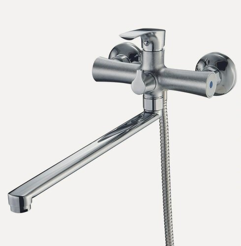 Изображение товара Смеситель Solone FAB7-A020 для ванной с длинным изливом и душевой лейкой