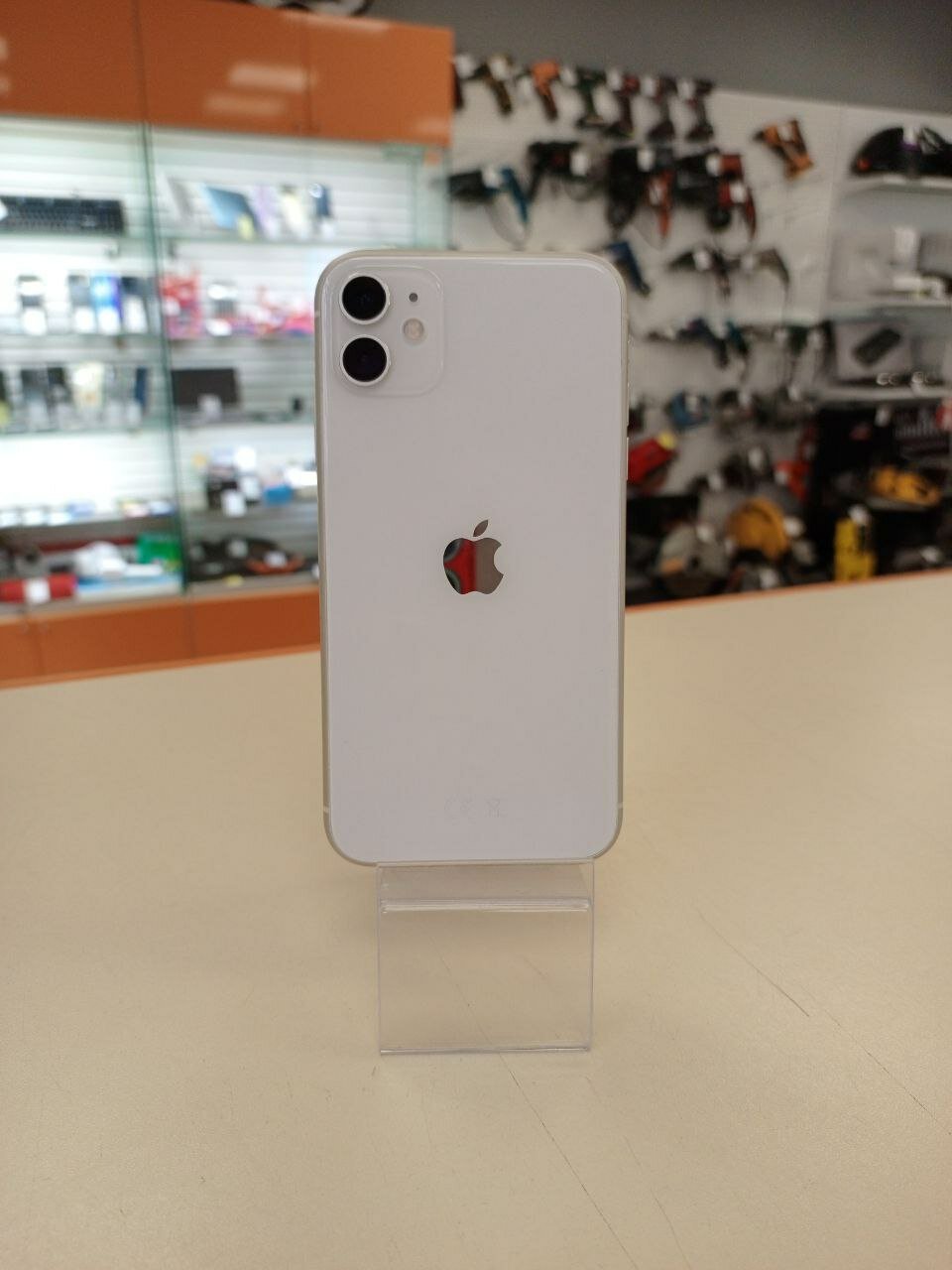 Смартфон Apple iPhone 11 64 ГБ RU, Dual: nano SIM + eSIM, белый