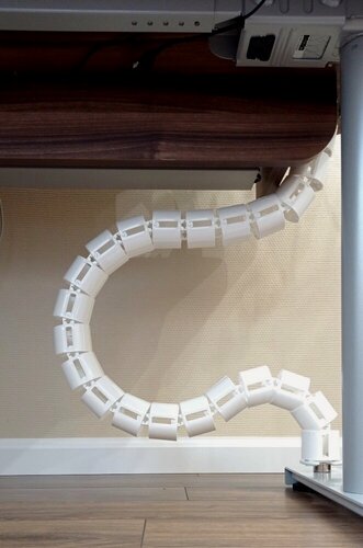 Изображение товара Кабель-канал для столов с электрической регулировкой высоты COLOR DESK EL-1460W белый гибкий пластиковый