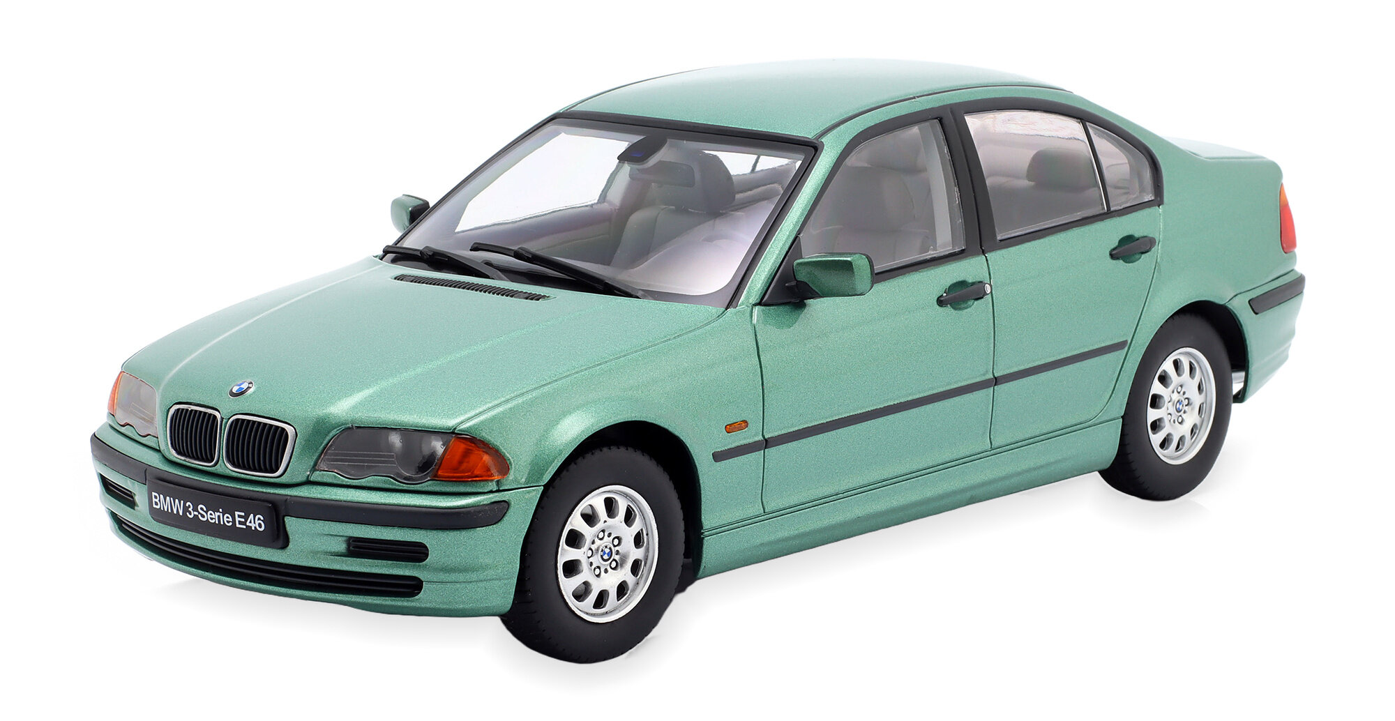 Модель коллекционная KK-SCALE Bmw 3ER E46 saloon 1999 green metallic