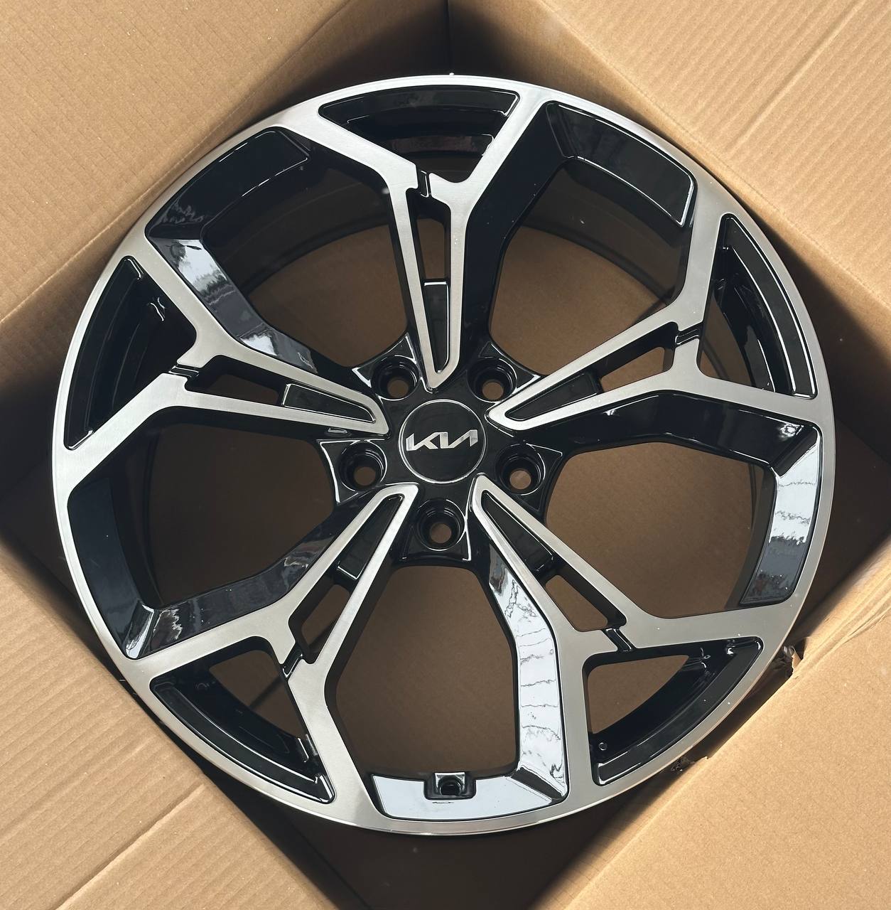 Литые диски Zumbo Wheels 7.5×R18 5×114.3