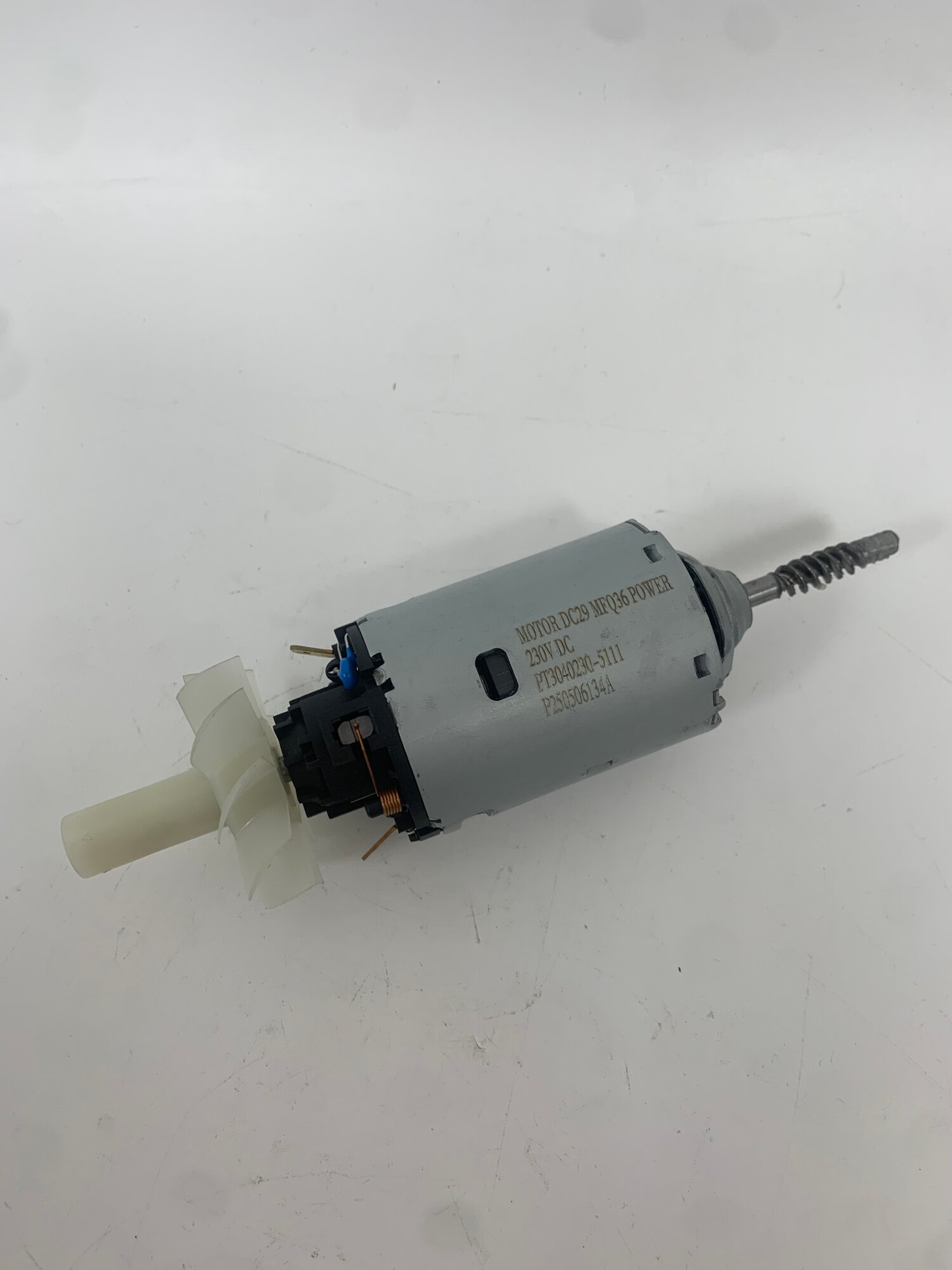 Мотор для миксера Bosch MFQ3010 оригинальный / Электродвигатель постоянного тока кухонного миксера Бош, 230V DC