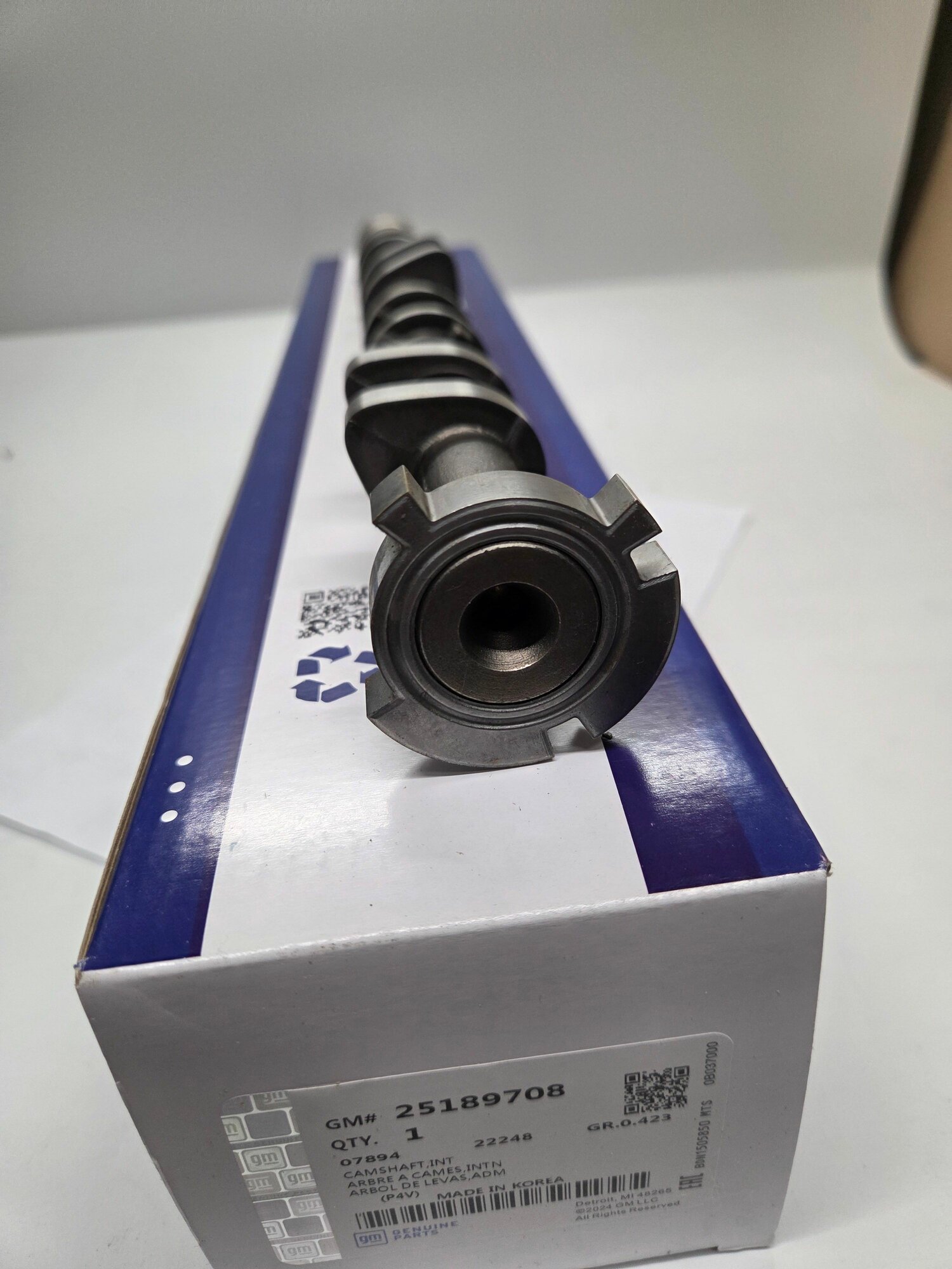 Распредвал CHEVROLET COBALT DAEWOO GENTRA 14- впускной GM 25189708