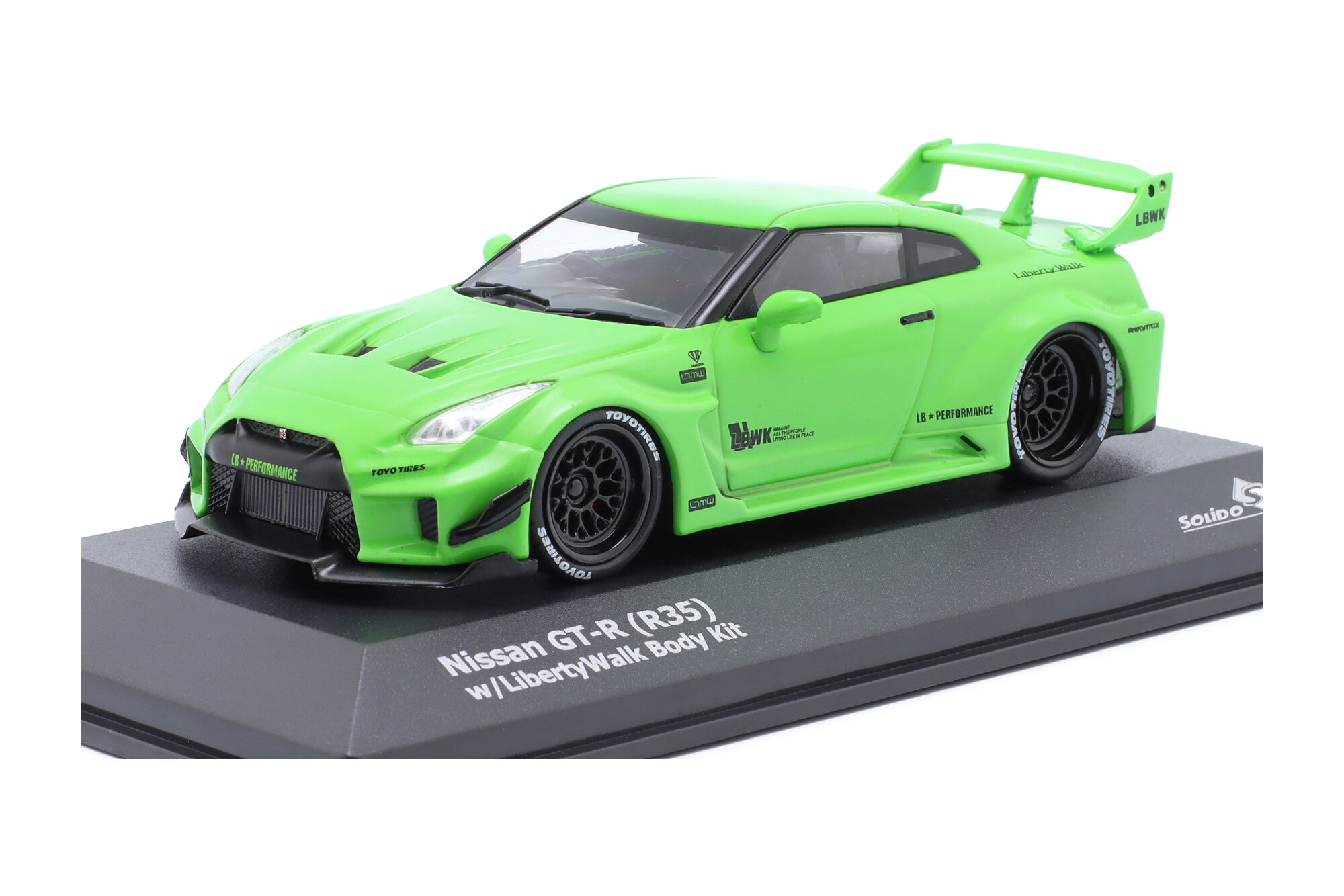 Модель коллекционная SOLIDO Nissan gt-r (R35) liberty walk body kit light green