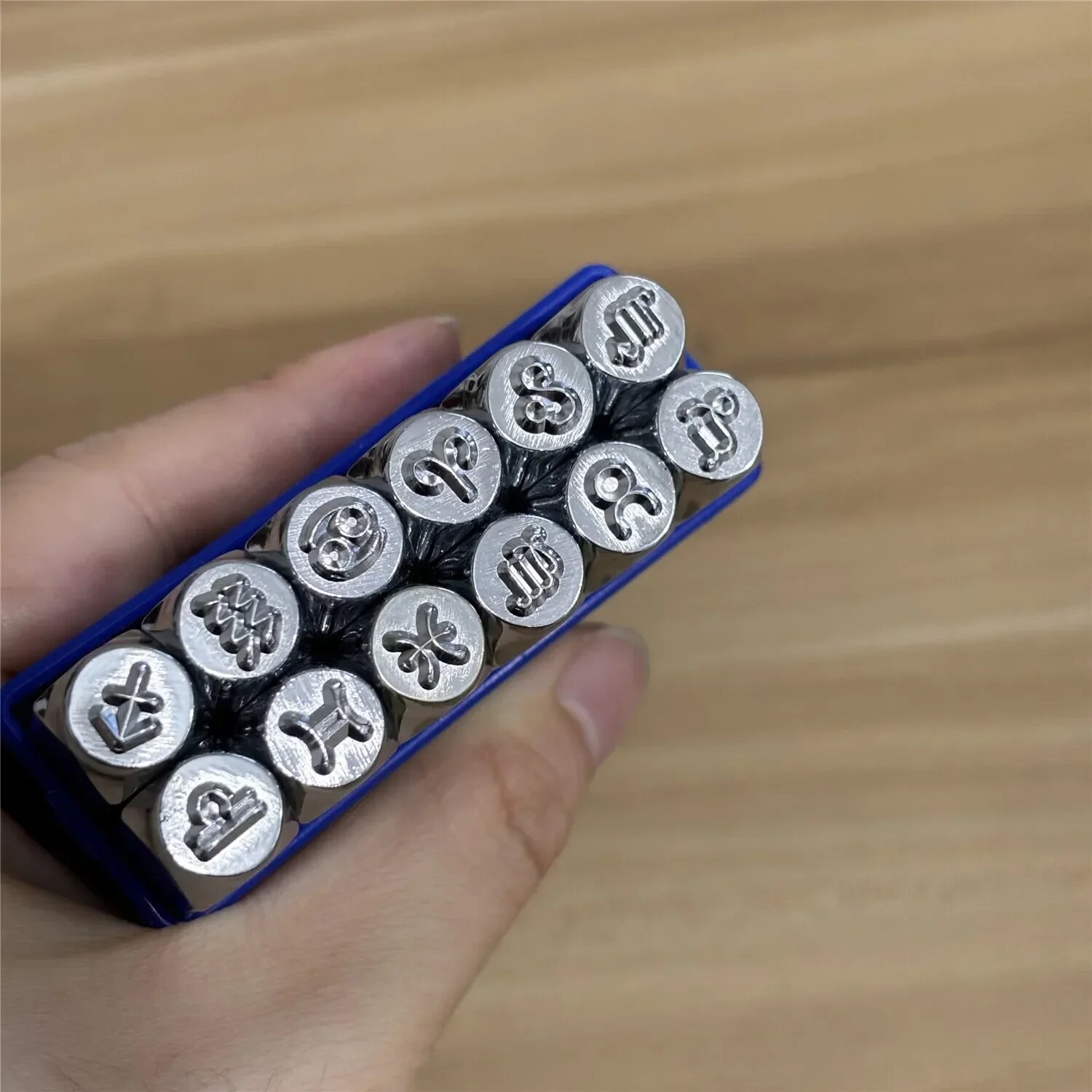 Набор штампов для металла Constellation Series, 6mm set 1