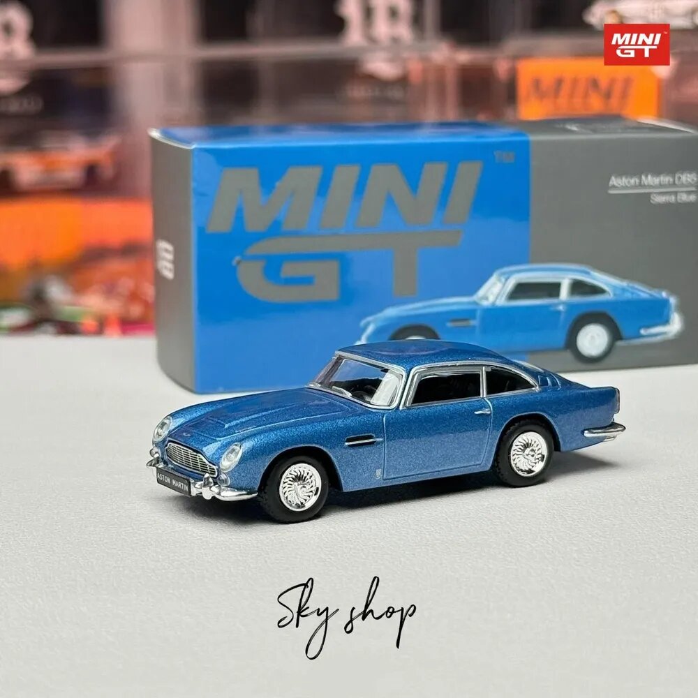Машинка MINI GT 1:64 #954 Aston Martin DB5 Sierra Blue, 7 см