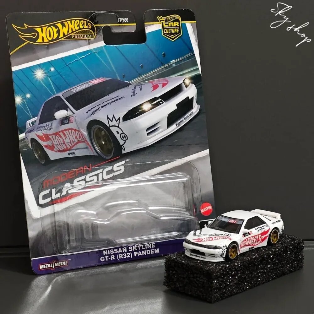 Машинка Hot Wheels Premium Car Culture 1:64 NISSAN SKYLINE GTR R32 PANDEM