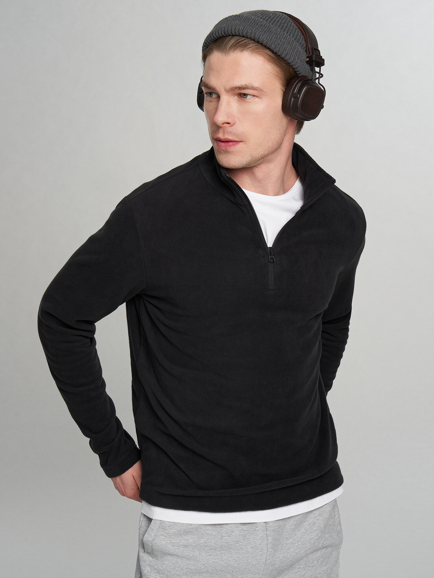 Толстовка De Mount, размер 54, , черный — фото 1