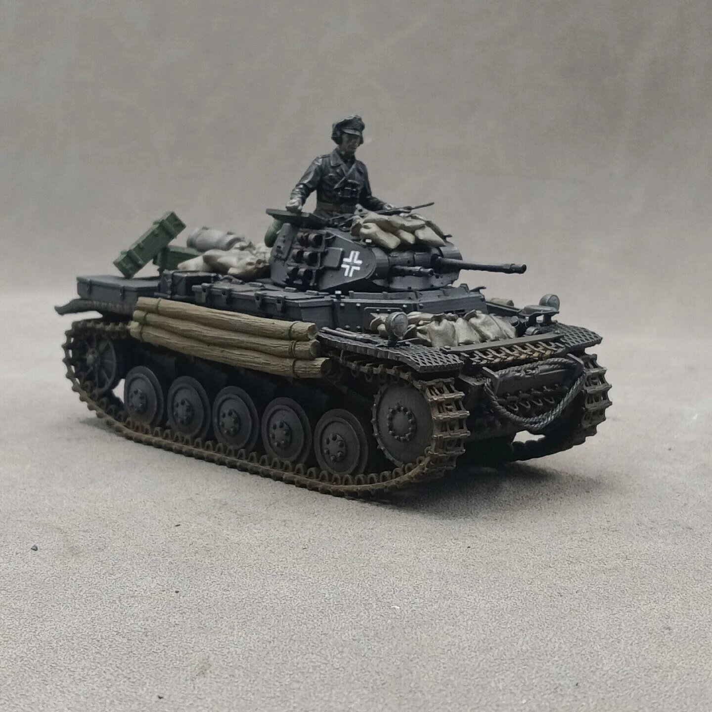 Статуэтка танка Panzer II Ausf. C 1/35