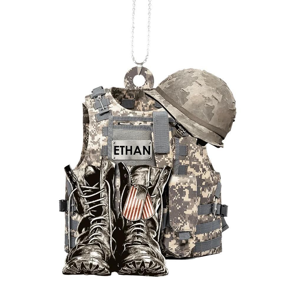 Елочное украшение "Военная экипировка", персонализированное, имя Ethan, акрил, 10 см.